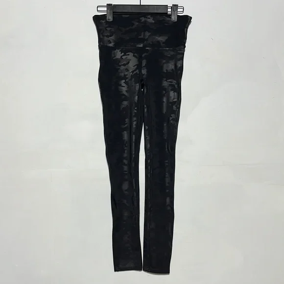 SPANX Slim Built In Contoured Power Waistband Tummy Shaping Camo Leggings Size M - Picture 2 of 7